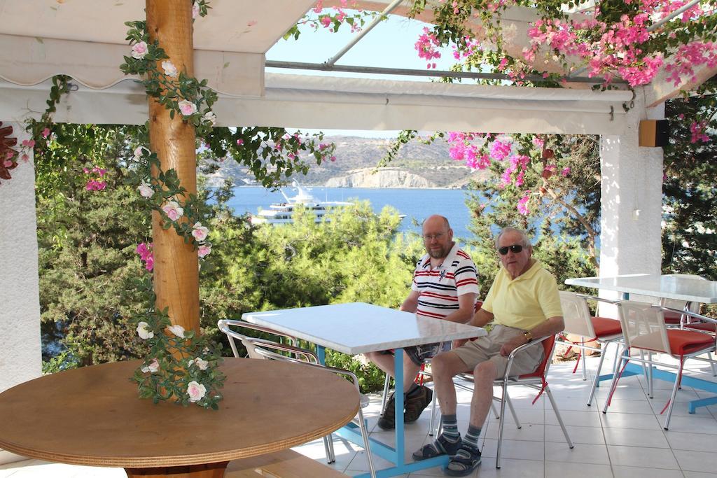 Kavos Bay Seafront Hotel Agia Marina  Экстерьер фото