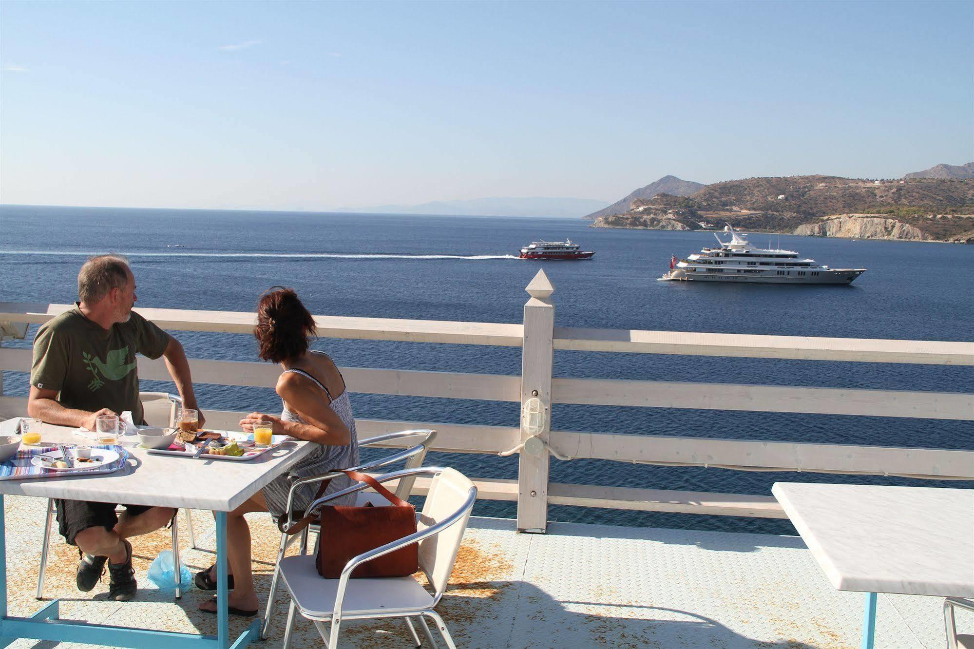 Kavos Bay Seafront Hotel Agia Marina  Экстерьер фото